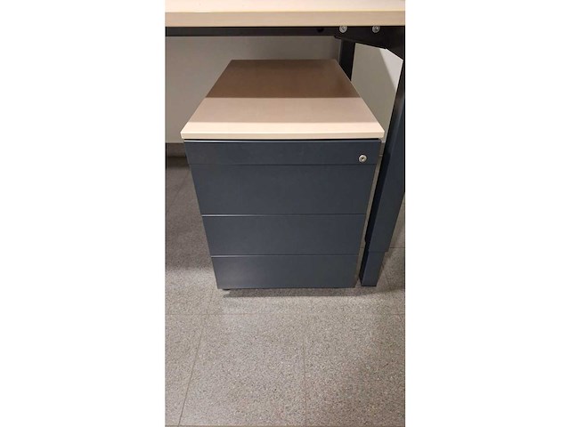 Pami - bureau met ladenblok - afbeelding 7 van  9