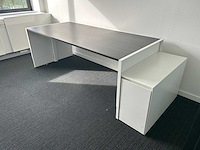 Pami - directiebureau - bureau - afbeelding 1 van  6