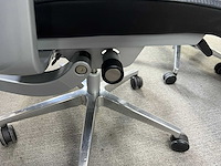 Pami - vergadertafel = 6 x steelcase think vergaderstoelen - vergaderset - afbeelding 4 van  15