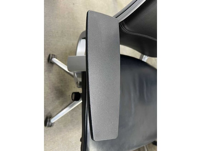 Pami - vergadertafel = 6 x steelcase think vergaderstoelen - vergaderset - afbeelding 5 van  15