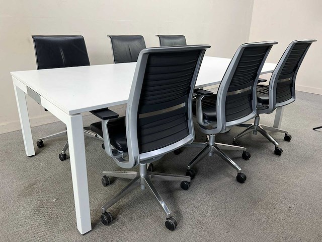 Pami - vergadertafel = 6 x steelcase think vergaderstoelen - vergaderset - afbeelding 2 van  15