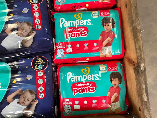 Pampers diverse maten luier verpakkingen (10x) - afbeelding 2 van  8
