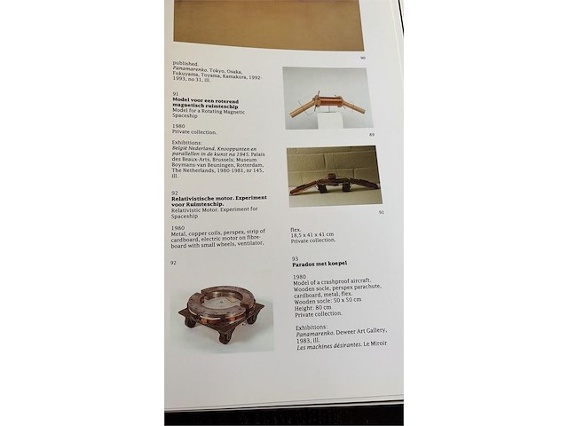 Panamarenko - magnetisch ruimteschip - origineel object - afbeelding 6 van  8