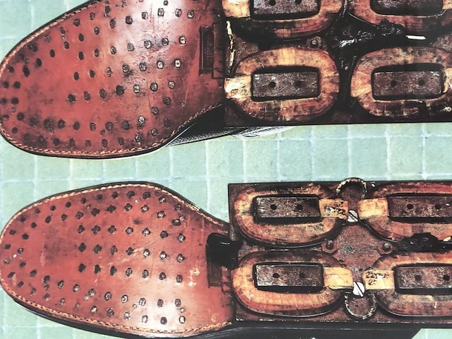 Panamarenko - magnetische schoenen - afbeelding 4 van  4