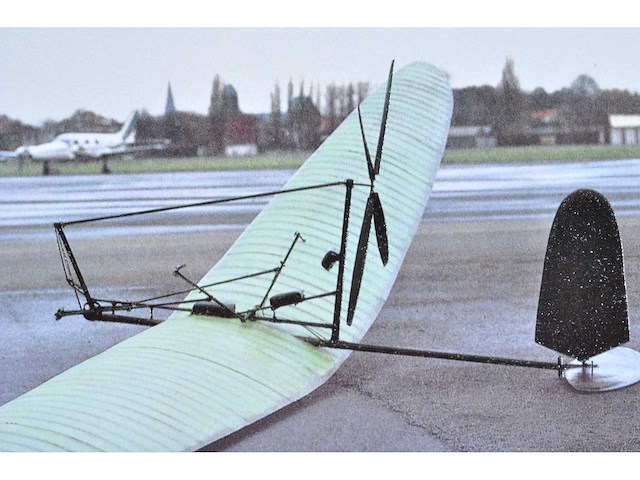 Panamarenko - u-control iii - kleurendruk met diepdruk - afbeelding 7 van  9