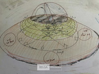 Panamarenko bing ii flying saucer