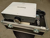 Panasonic - d5700 - video projector - afbeelding 1 van  6