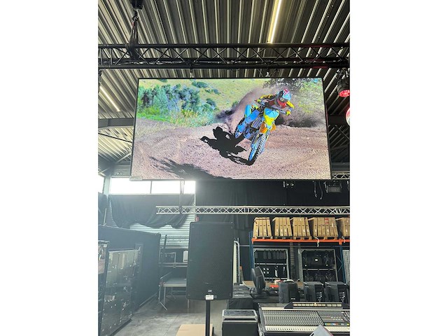 Panasonic - th-98sq1w - monitor - afbeelding 1 van  3