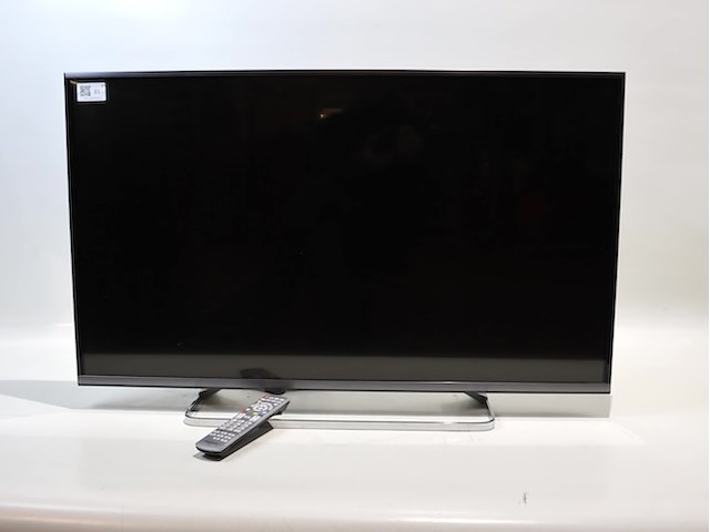 Panasonic 42 inch tv - afbeelding 1 van  6