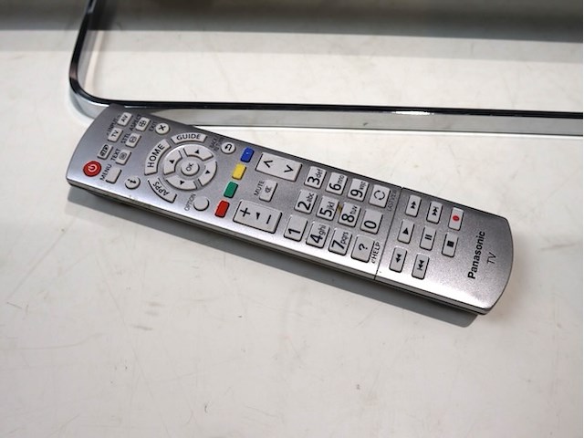 Panasonic 42 inch tv - afbeelding 3 van  6