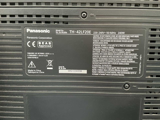 Panasonic 42”hd televisie met muurbeugel - afbeelding 3 van  4