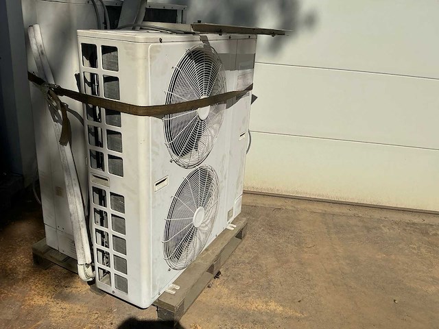 Panasonic cu-v43bbp8 buiten unit - afbeelding 3 van  6
