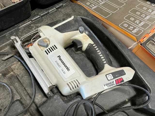 Panasonic ey4541 accu decoupeerzaag - afbeelding 2 van  2