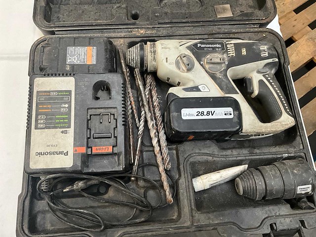 Panasonic ey7880 klopboormachine - afbeelding 1 van  5