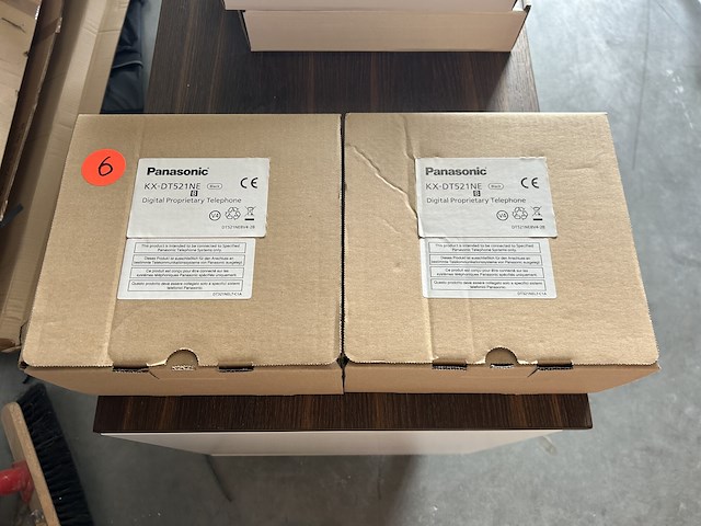 Panasonic kx-dt521ne telefoons - afbeelding 2 van  2