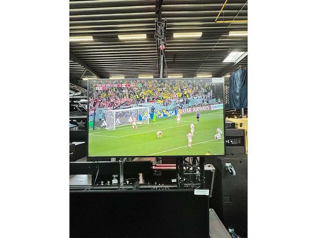 Panasonic th-65eq2w (65" 4k professional display) - afbeelding 1 van  2