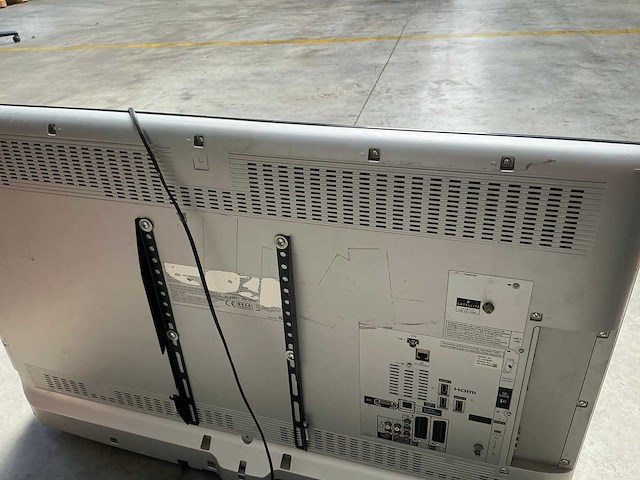 Panasonic tx-l42v20e 42” televisie - afbeelding 2 van  3