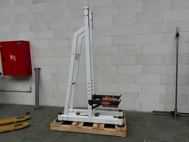 Panatta half rack squat rack krachtstation - afbeelding 1 van  4