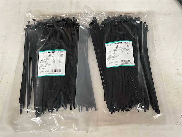 Panduit bt4lh-tl0 cable tie uv-bestendig 378mm verpakking +/- 250 stuks (2x) - afbeelding 1 van  4