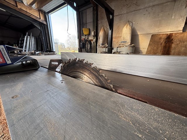 Paneelzaagmachine vertongen - afbeelding 4 van  10