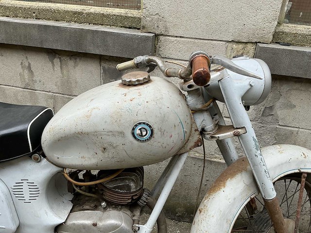 Pannonia motorfiets - afbeelding 3 van  17