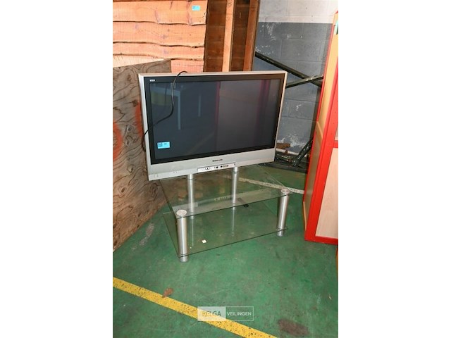 Pansonic tv-toestel + glazen tafel - afbeelding 1 van  6