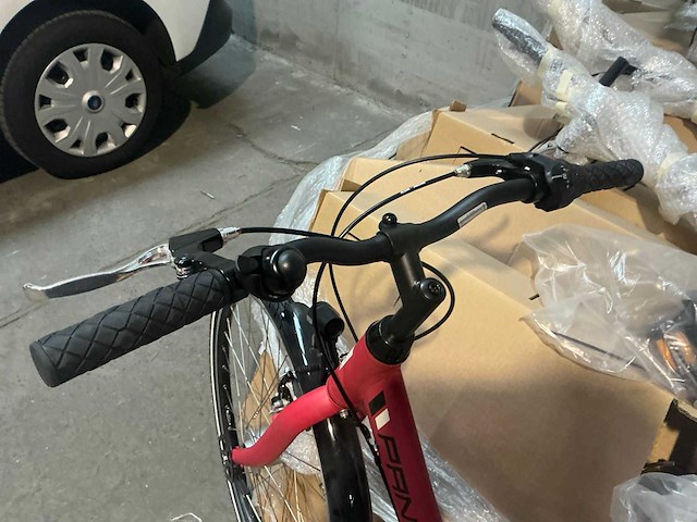 Panter mono emma 26” kinderfiets red matt ongebruikt (3x) - afbeelding 3 van  10