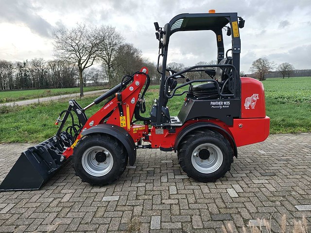 Panther w25 (kubota) miniloader - afbeelding 25 van  30