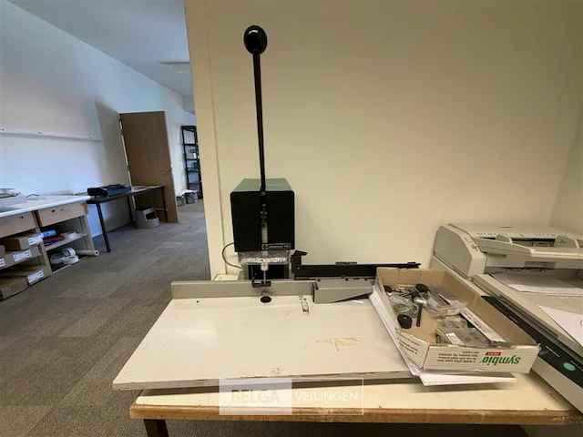 Papierboormachine ernst nagel - afbeelding 3 van  10