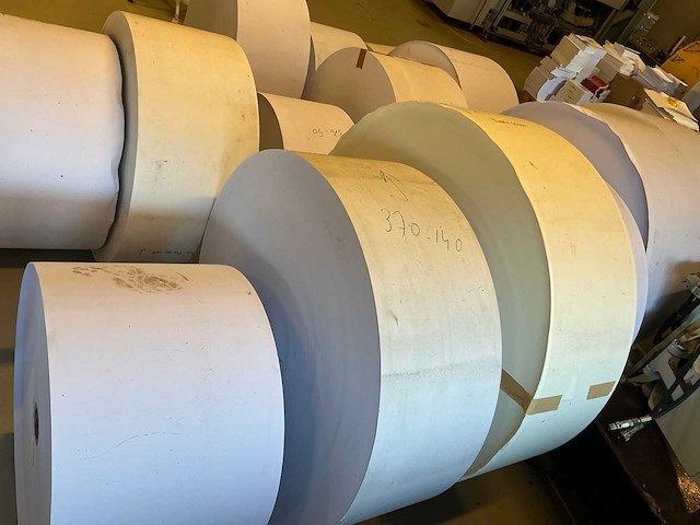 Papierrol (32x) - afbeelding 9 van  15