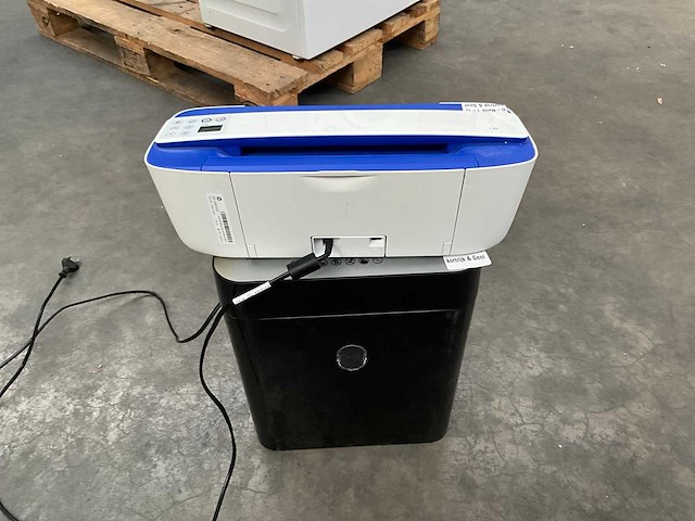 Papierversnipperaar desq + printer hp - afbeelding 6 van  7