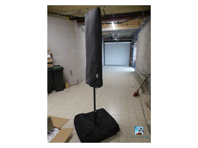 Paraplu met standaard - afbeelding 1 van  4