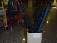 Paraplubak met inhoud