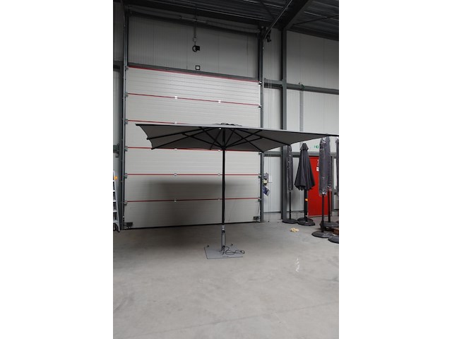 Parasol inowa + verrijdbare voet - afbeelding 1 van  6