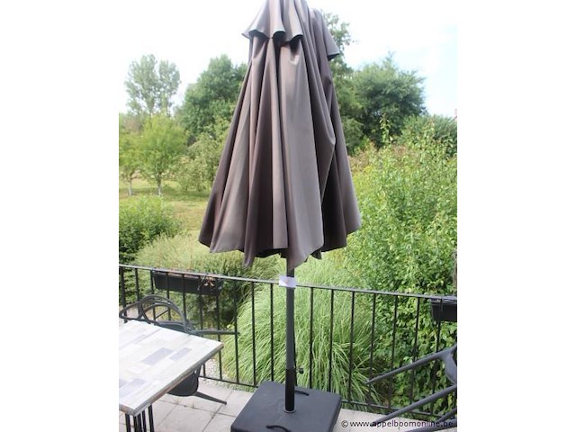 Parasol, met verrijdbare voet - afbeelding 1 van  1