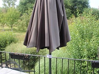 Parasol, met verrijdbare voet - afbeelding 1 van  1