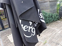 Parasol met voet - afbeelding 2 van  2