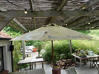 Parasol met voet - afbeelding 2 van  4