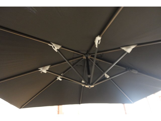 Parasol met voet - afbeelding 3 van  5