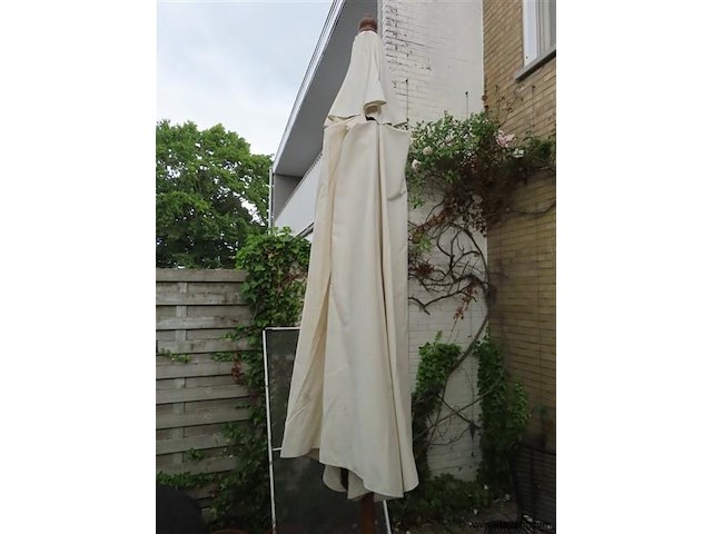 Parasol metalen voet - afbeelding 1 van  3