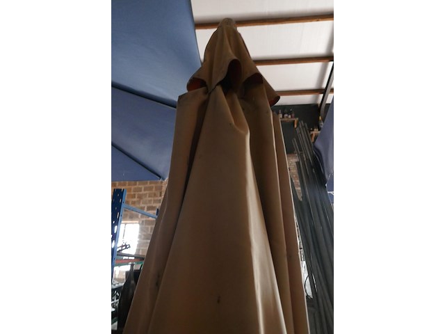 Parasol oker - afbeelding 3 van  4