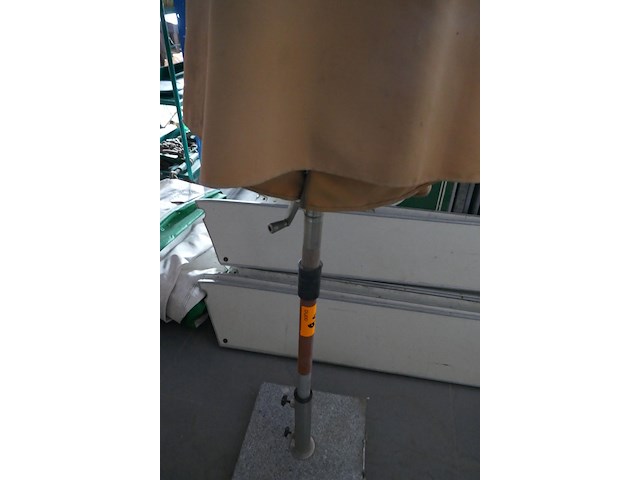 Parasol oker - afbeelding 4 van  4