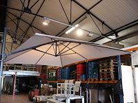 Parasol op voet - afbeelding 2 van  6