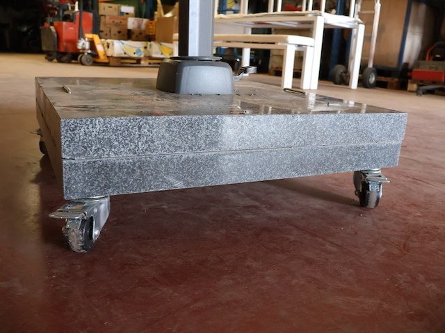 Parasol op voet - afbeelding 5 van  6