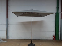 Parasol tiki plus