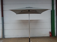 Parasol tiki plus
