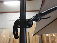 Parasol & voet - afbeelding 4 van  6