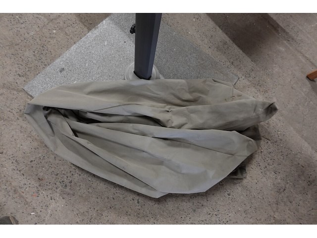 Parasol & voet - afbeelding 5 van  6