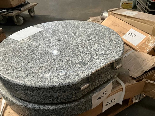 Parasolvoet graniet grijs - afbeelding 1 van  3