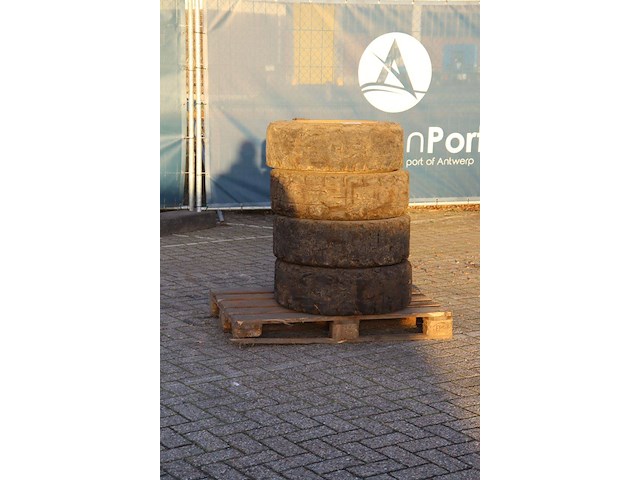 Parij banden solideal - afbeelding 1 van  1